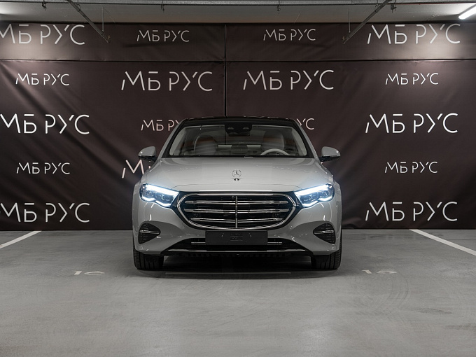 Mercedes-Benz E-Класс Exclusive Серый Non metallic фото 4