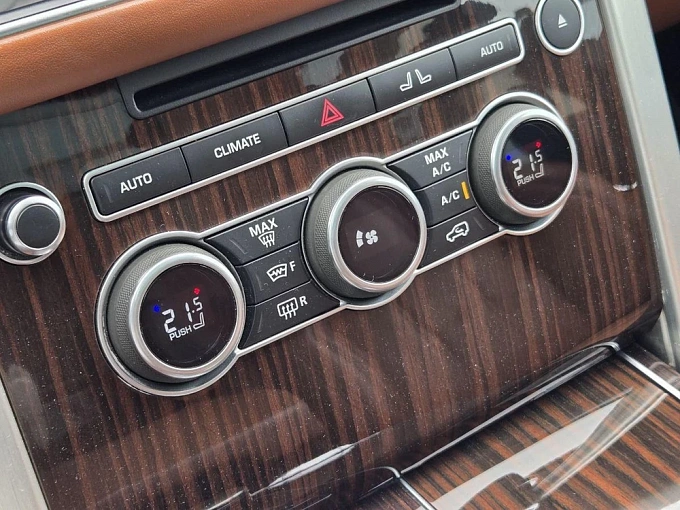 Land Rover Range Rover 2016 4.4d AT 4WD (339 л.с.) фото 14