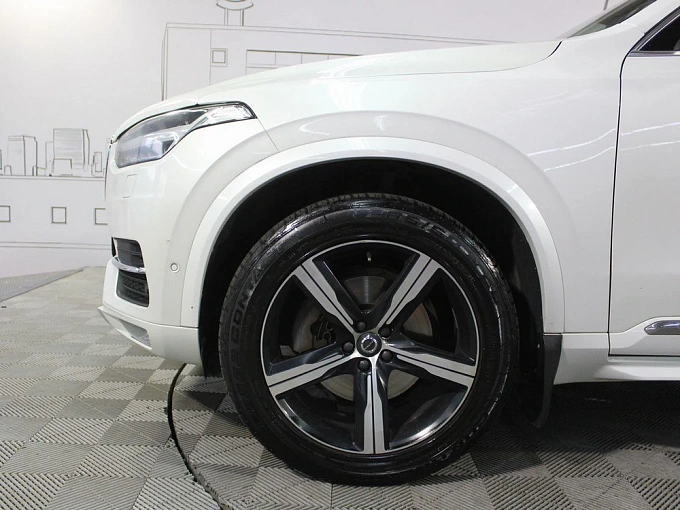 Volvo XC90 2016 2.0d AT 4WD (5 мест) (235 л.с.) фото 19