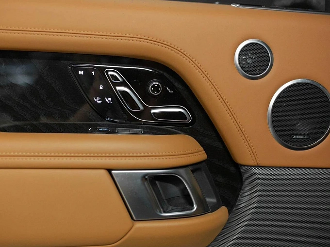 Land Rover Range Rover 2019 5.0 AT 4WD (525 л.с.) фото 25