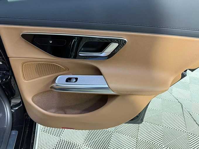 Mercedes-Benz E-Класс Черный Non metallic фото 29