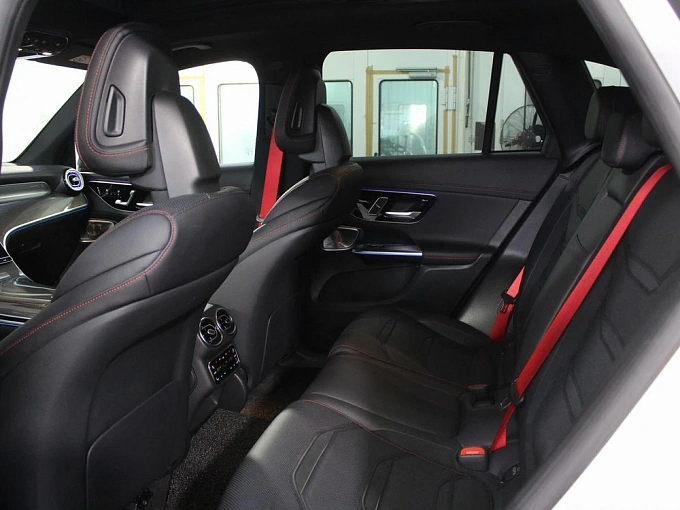 Mercedes-Benz GLC AMG 2024 2.0 AT 4WD (421 л.с.) фото 14