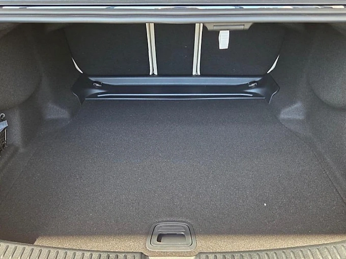 Mercedes-Benz E-Класс Черный Non metallic фото 6