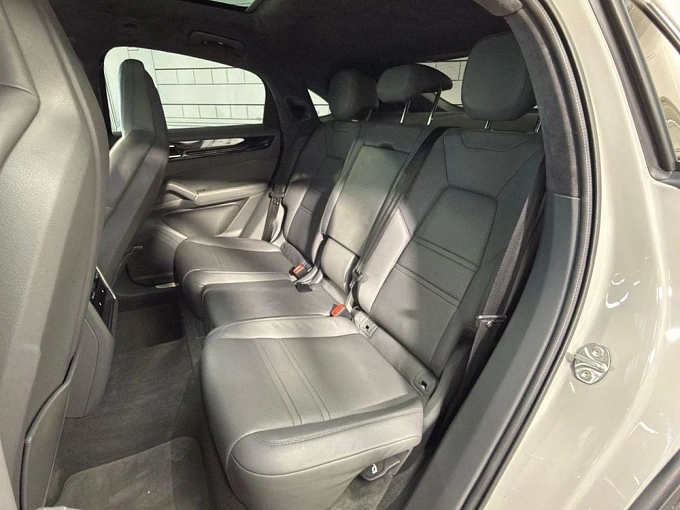 Porsche Cayenne 2021 3.0 AT 4WD (340 л.с.) фото 20