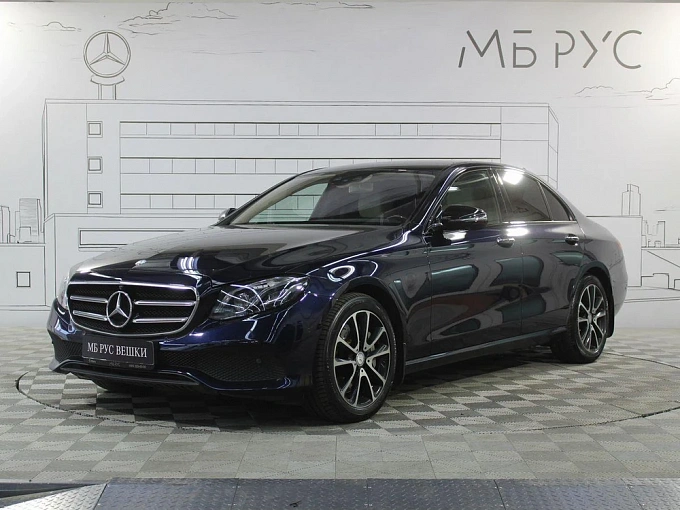 Mercedes-Benz E-Класс 2017 400 3.0 AT 4Matic (333 л.с.) фото 1