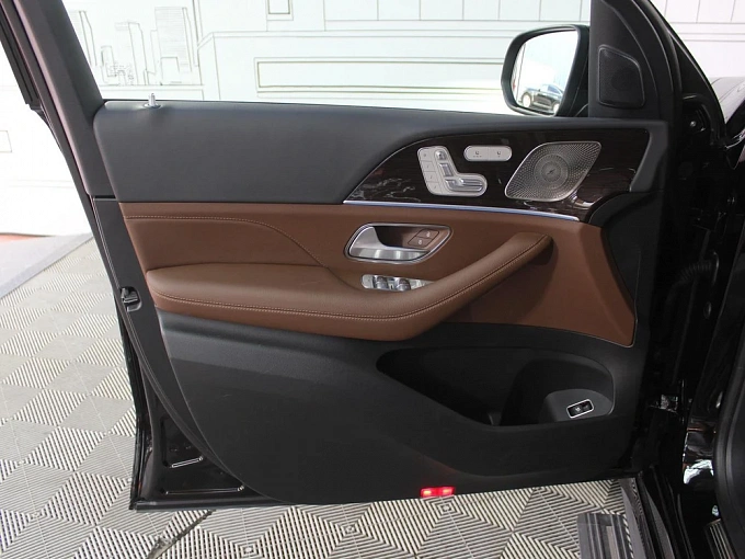 Mercedes-Benz GLE Черный Non metallic фото 23