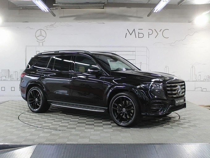 Mercedes-Benz GLS 2025 580 4.0 AT 4Matic (517 л.с.) фото 2