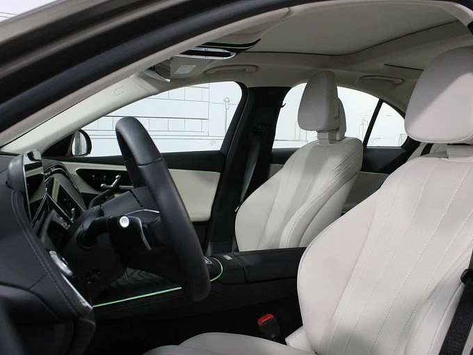 Mercedes-Benz E-Класс Серый Non metallic фото 13