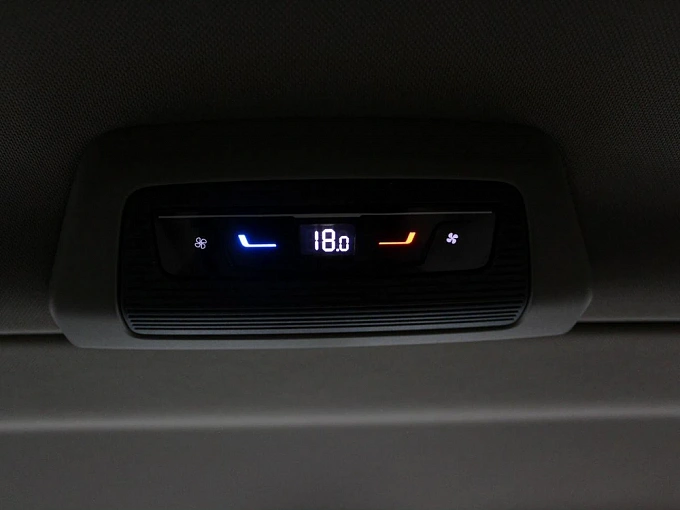 Volkswagen Multivan 2022 2.0d AMT (150 л.с.) фото 27