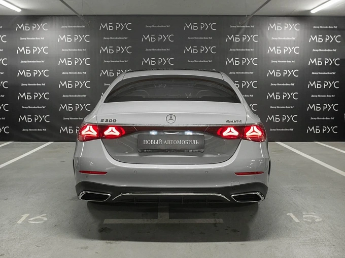 Mercedes-Benz E-Класс Серый Non metallic фото 4