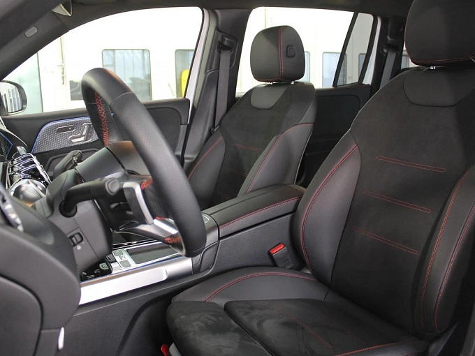 Mercedes-Benz GLB Белый Non metallic фото 13