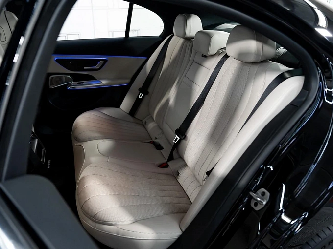Mercedes-Benz E-Класс Черный Non metallic фото 10