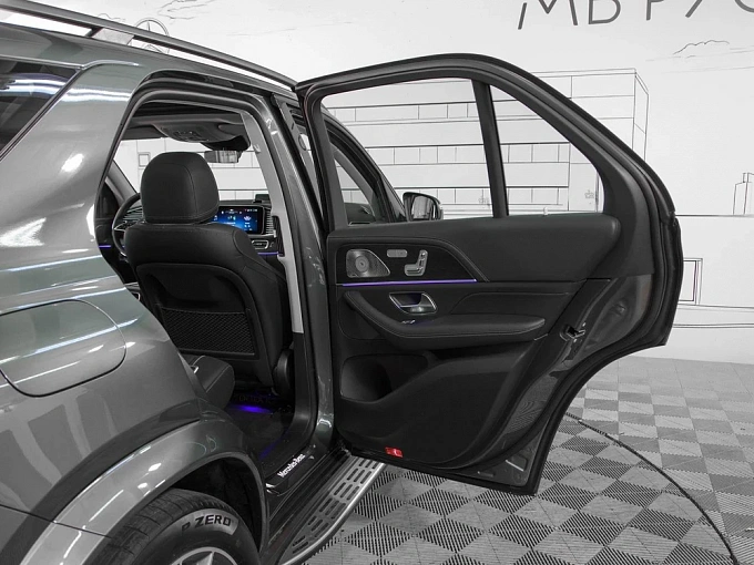 Mercedes-Benz GLE Серый Non metallic фото 37
