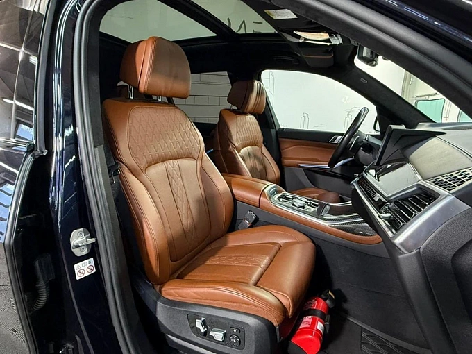 BMW X7 2022 4.4 AT 4WD (530 л.с.) фото 15
