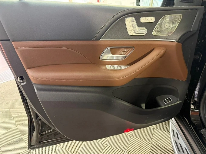 Mercedes-Benz GLE Черный Non metallic фото 24
