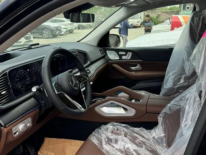 Mercedes-Benz GLE Черный Non metallic фото 2