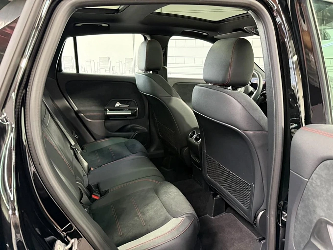 Mercedes-Benz GLA Черный Non metallic фото 28