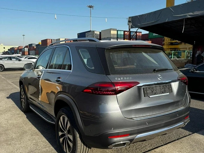 Mercedes-Benz GLE Серый Non metallic фото 3
