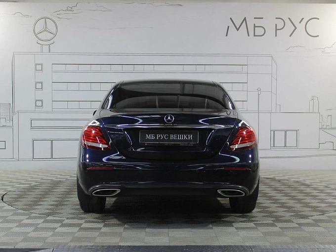 Mercedes-Benz E-Класс 2017 400 3.0 AT 4Matic (333 л.с.) фото 8
