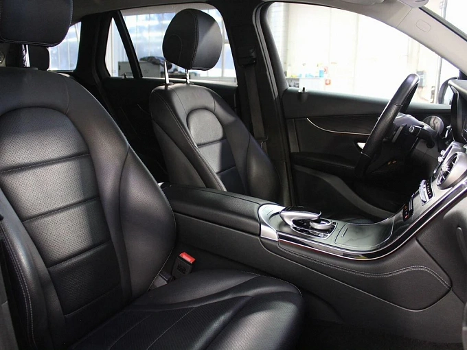 Mercedes-Benz GLC 2018 250 2.0 AT 4Matic (211 л.с.) фото 10
