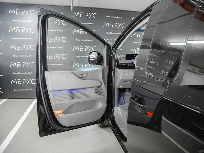 Hyundai Staria Черный Non metallic фото 16
