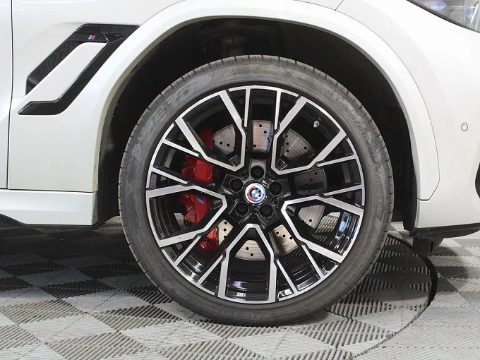 BMW X6 M 2022 4.4 AT 4WD (625 л.с.) фото 19
