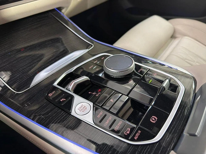 BMW X7 2022 3.0d AT 4WD (340 л.с.) фото 28