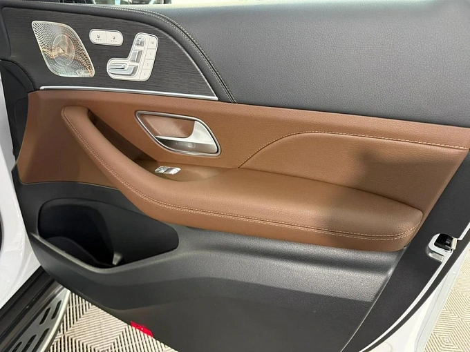 Mercedes-Benz GLE Белый Non metallic фото 25