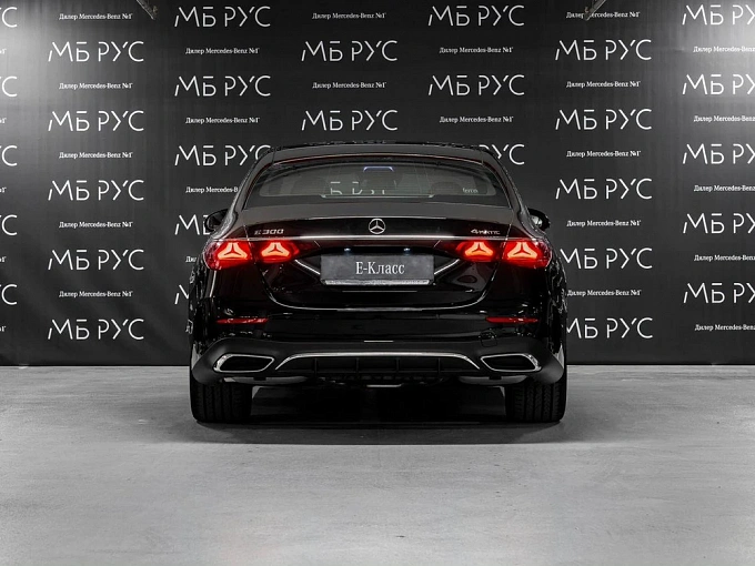 Mercedes-Benz E-Класс 2025 2.0 AT 4Matic (258 л.с.) фото 4