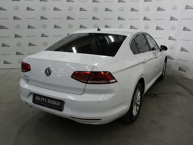 Volkswagen Passat 2019 1.4 AMT (150 л.с.) Белый 68145995 фото 6