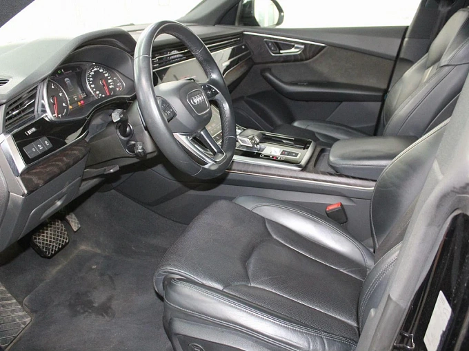 Audi Q8 2021 3.0d AT 4WD (249 л.с.) фото 10
