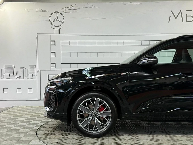 Audi Q5 Черный Non metallic фото 23
