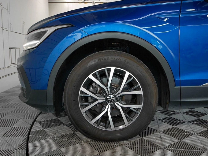 Volkswagen Tiguan 2022 1.4 AMT 4WD (150 л.с.) фото 10