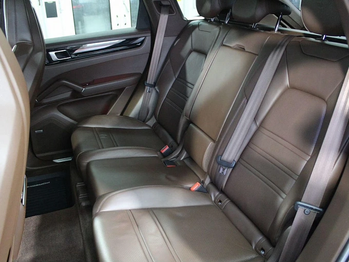 Porsche Cayenne 2021 3.0 AT 4WD (340 л.с.) фото 16