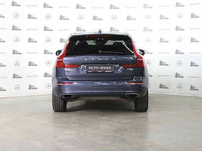 Volvo XC60 2019 2.0 AT 4WD (249 л.с.) Синий 70643475 фото 8