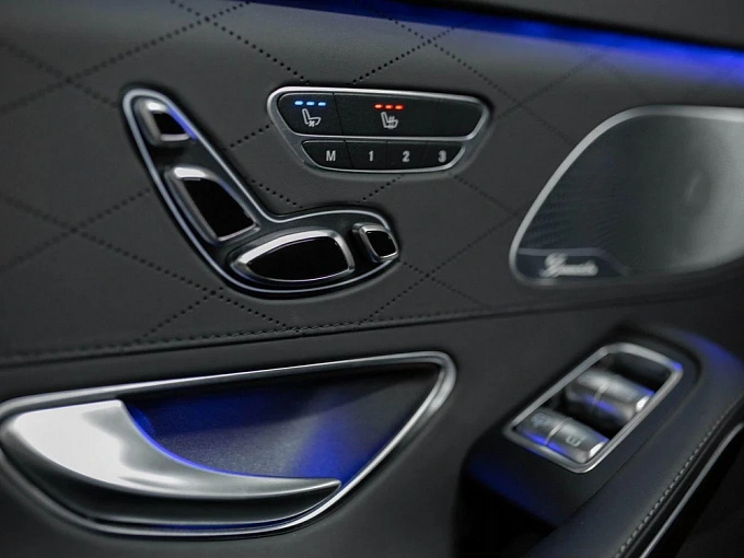 Mercedes-Benz Maybach S-Класс 2018 560 4.0 AT 4Matic (469 л.с.) фото 30