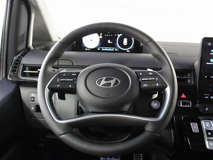 Hyundai Staria 2025 2.2d AT 4WD (177 л.с.) фото 23