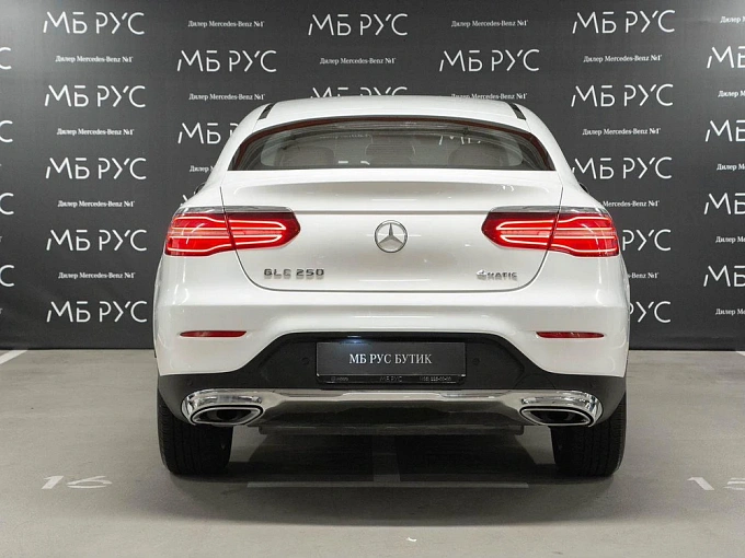 Mercedes-Benz GLC coupe 2017 250 2.0 AT 4Matic (211 л.с.) фото 4