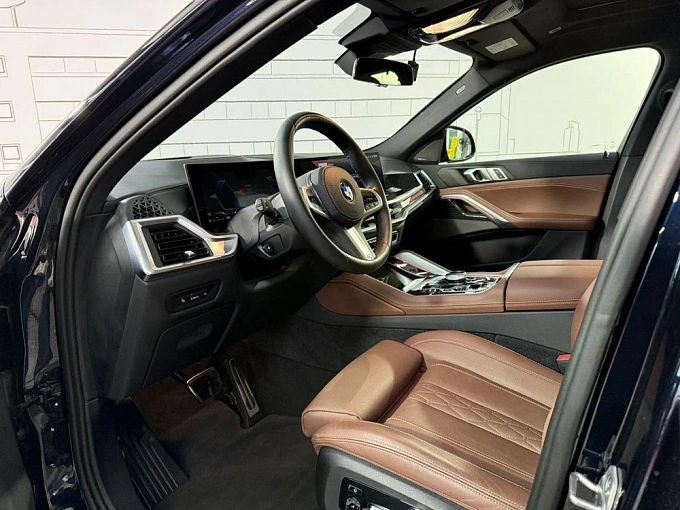 BMW X6 2024 3.0 AT 4WD (381 л.с.) фото 10