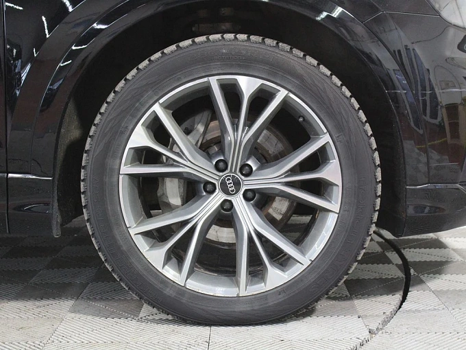Audi Q8 2021 3.0d AT 4WD (249 л.с.) фото 19