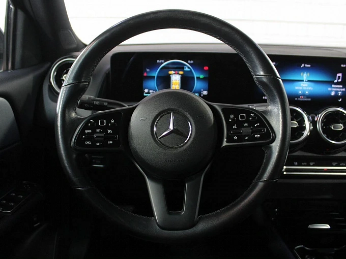 Mercedes-Benz GLB 2021 200 1.3 AMT (150 л.с.) фото 20