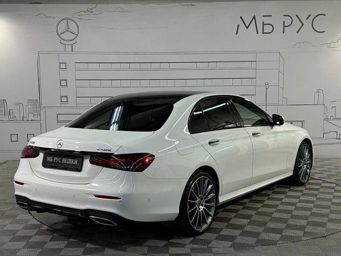 Mercedes-Benz E-Класс 2020 2.0 AT 4WD (299 л.с.) фото 6