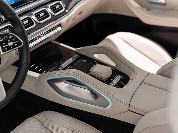 Mercedes-Benz GLS Белый Non metallic фото 23