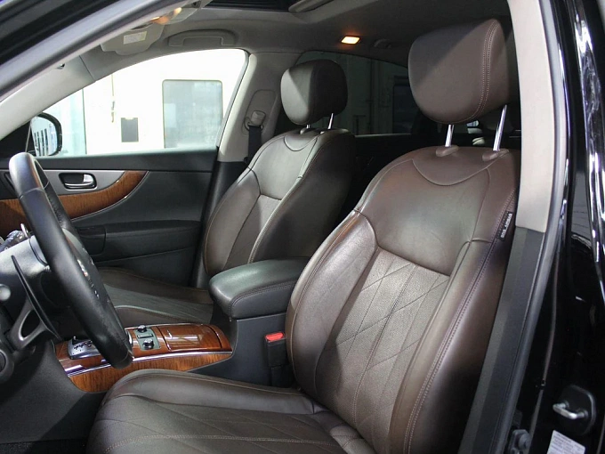 Infiniti QX70 2016 3.7 AT 4WD (333 л.с.) фото 12