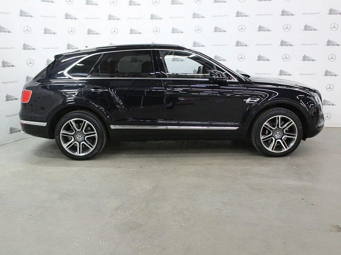 Bentley Bentayga 2017 6.0 AT 4WD (608 л.с.) фото 7