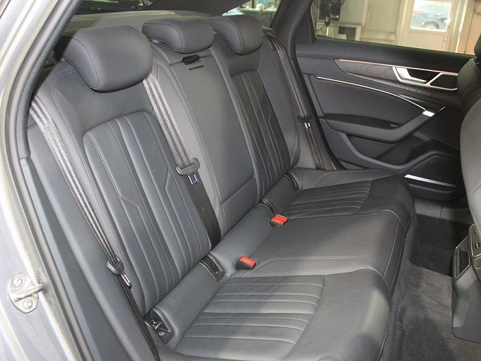 Audi A6 2021 2.0 AMT 4WD (245 л.с.) фото 17