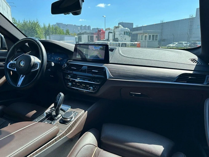 BMW 5 серии 2019 530 3.0d AT 4WD (249 л.с.) фото 37