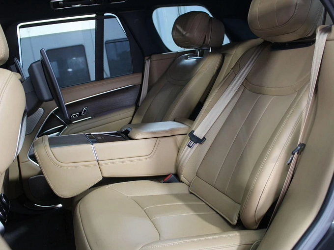 Land Rover Range Rover 2022 3.0d AT 4WD (350 л.с.) фото 16