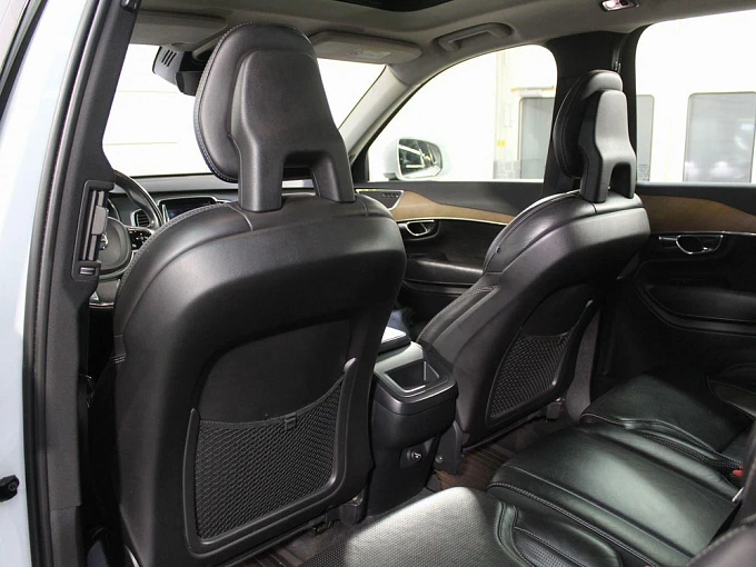 Volvo XC90 2016 2.0d AT 4WD (5 мест) (235 л.с.) фото 14