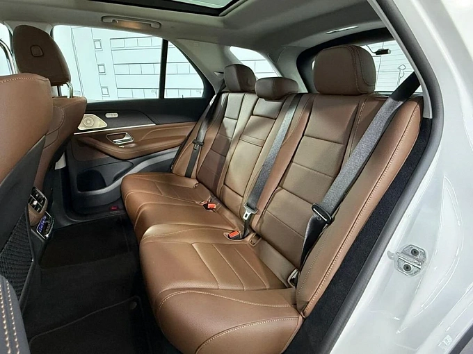 Mercedes-Benz GLE Белый Non metallic фото 13